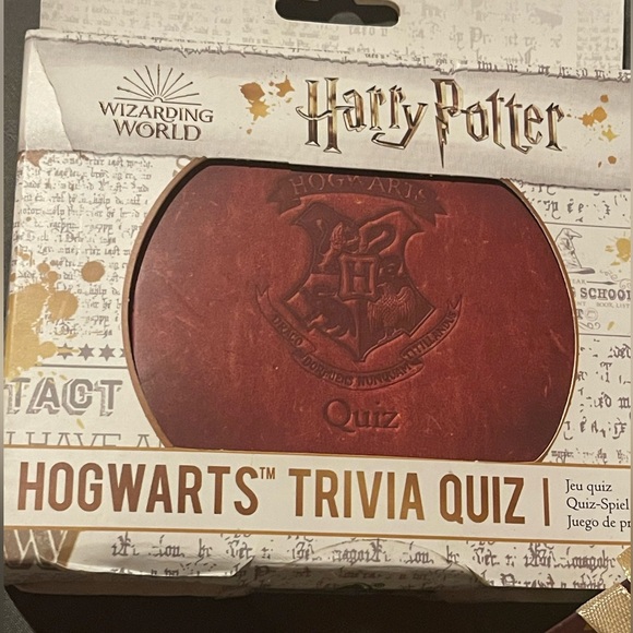 Hogwarts Gift Bundle Can you find the snitch? - Picture 6 of 8